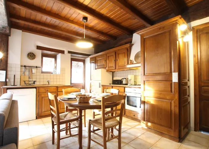 Gaztelia * Saint-Jean-le-Vieux (Ain)